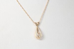  14k Yellow Gold Pearl Cage Necklace