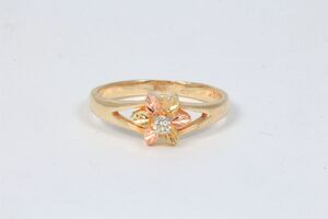  10k Black Hills Gold Landstrom Diamond & Leaf Flower Design Ring